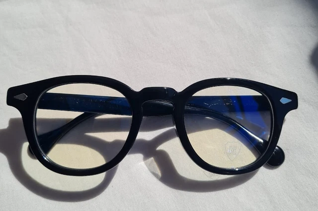TART Optical Arnel Spectacles ex display. In perfette condizioni.