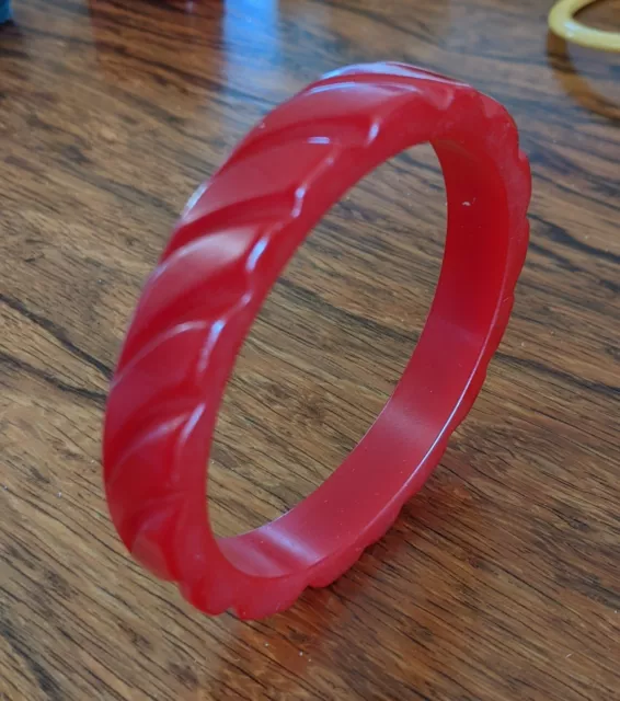 Vintage Carved Cherry Red Bakelite Art Deco Bangle Bracelet