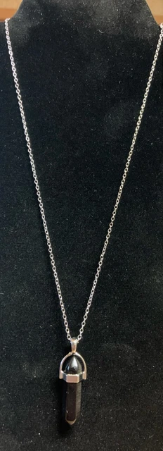 Natural Quartz Crystal Stone Point Chakra Healing Gemstone Pendant Necklace