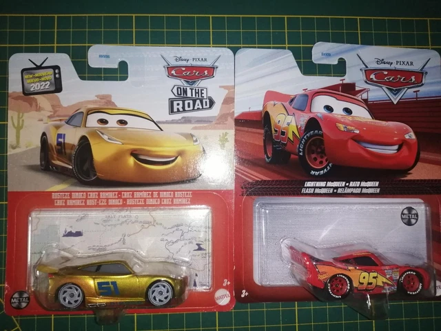 lot de 2 voitures cars disney pixar metal mattel 1/55  rare