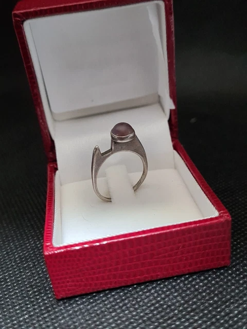 Bague Vintage Moderniste Brutaliste En Argent Massif Et Pierre Rose - Poinçon - Occasion