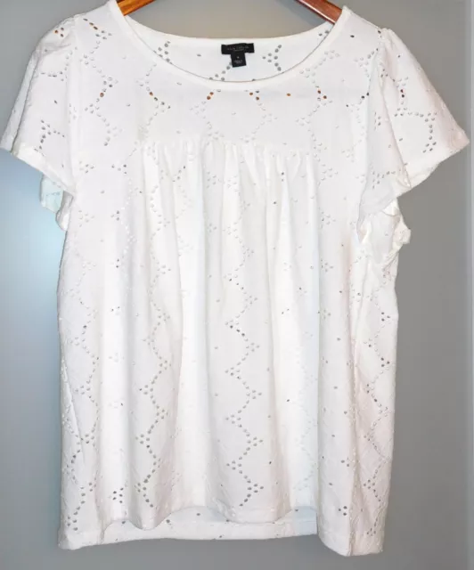 Ann Taylor Women's Size Medium White Eyelet Pullover Stretch Top Blouse