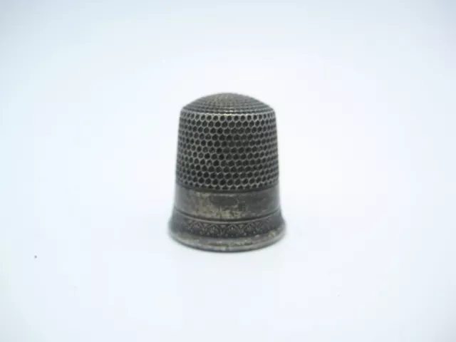 Simons Brothers Antique Sterling Silver Sewing Fan Border Thimble Size 10