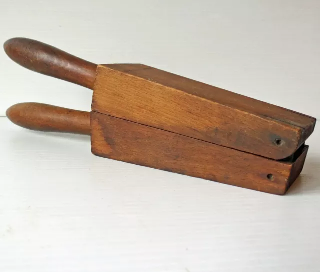 Antique Early Primitive Wood Hinged Lemon Citrus Press Squeezer Juicer