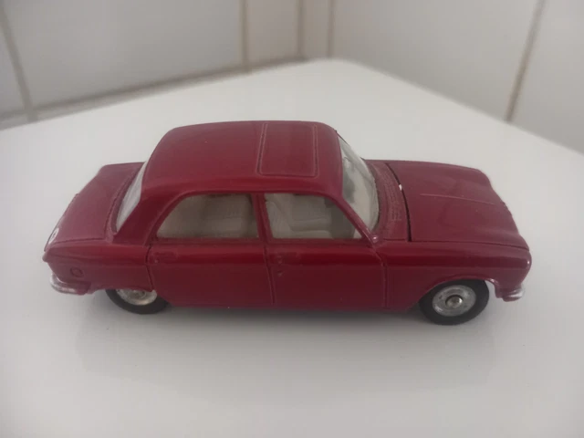 Dinky Toys N°510 Peugeot 204 - Boîte D'origine - Échelle 1:43