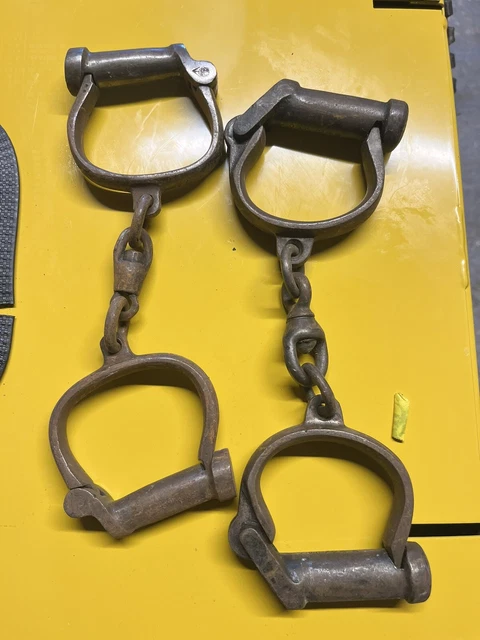 Vintage HIATT  Iron handcuffs Police for Restoration without Key X2 Pairs.