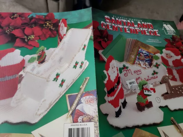 Santaland Centerpiece Plastic Canvas Book Annie's Attic 871133