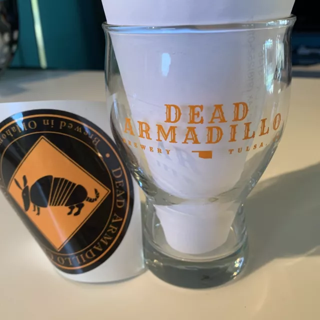 Dead Armadillo Craft BREWING Pint Glass Beer Glass Andolini’s /+ Sticker EUC