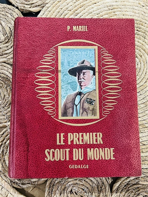 Livre Rare : Le Football En Tunisie Par Dr Kamel Benzarti – édition 1977