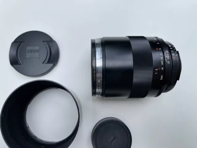 Carl Zeiss Makro-Planar T* 100mm f2 Nikon ZF.2 Lens