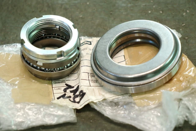 KIT CUSCINETTI STERZO ORIGINALI (in alto+in basso) Piaggio NRG Power TPH Sfera SKR Runner