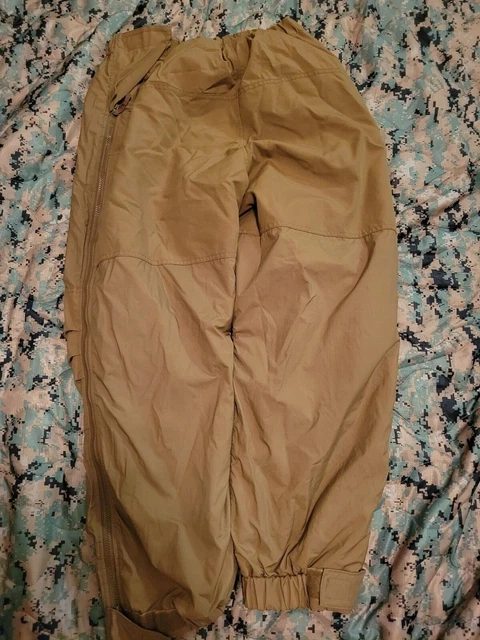 Med-Reg - USMC Extreme Cold Weather Happy Suit Primaloft Parka & Trousers.