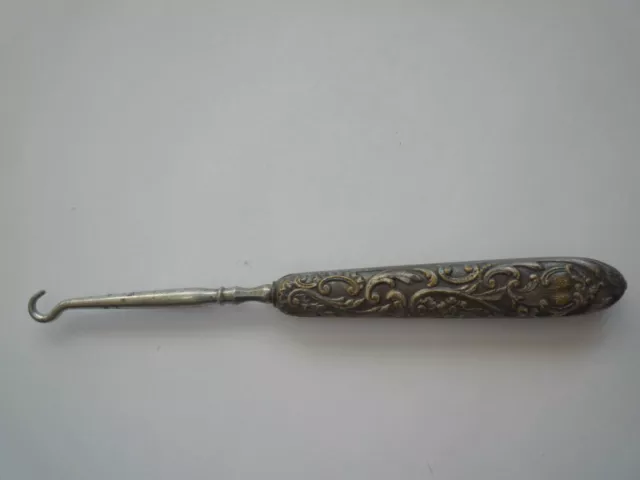 TIRE LACET DE BOTTINE XIX ème  Motif entrelacs