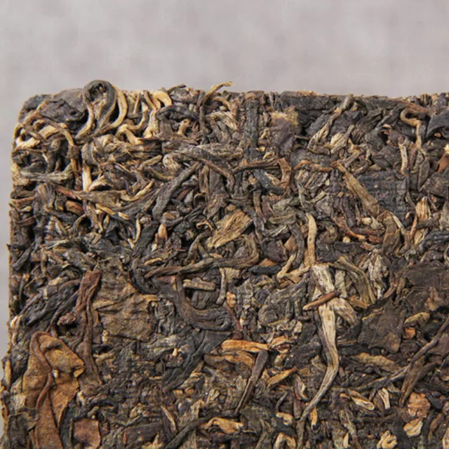 Yunnan Natural Pu-erh Green Tea 250g Top Gold Prize Raw Pu'er Tea Brick Gift Tea