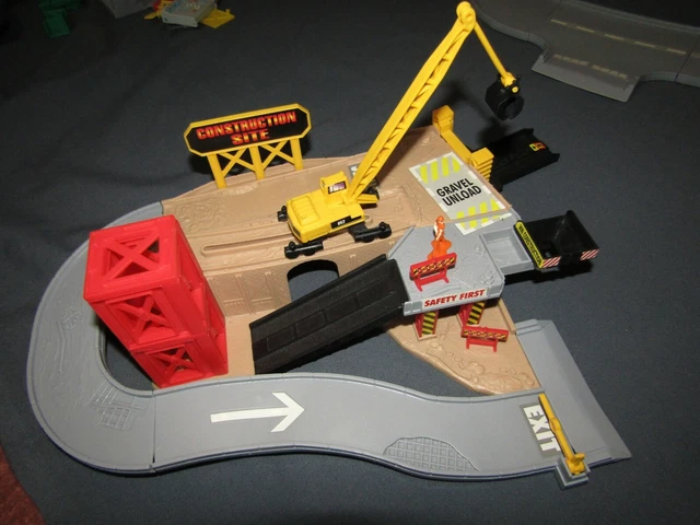 HOT WHEELS WORLD vintage CONSTRUCTION SITE playset track 1998 grey