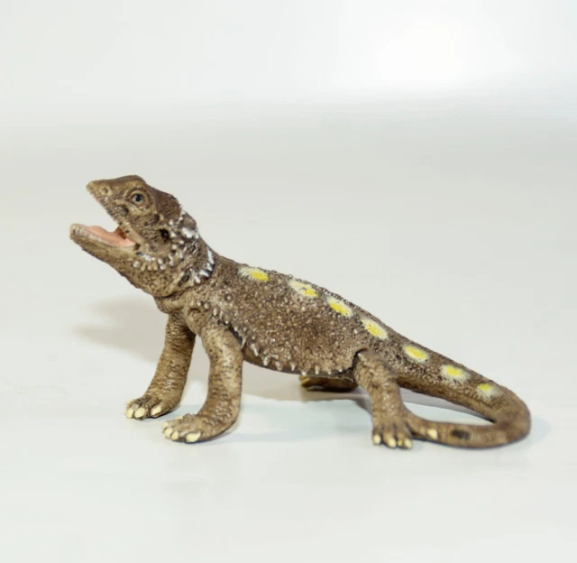 Schleich Bearded Dragon Pogona Lizard 2011 Retired Figure Animal Figurine