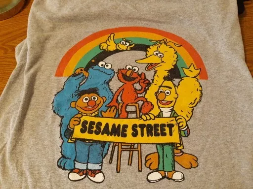 Sesame Street T-Shirt Large Gray Graphic Tee Big Bird Cookie Monster Elmo