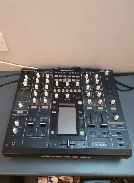 Pioneer DJM-2000 4 Channel - (Rare FX Effects) Mixer - Custom WHITE Knobs