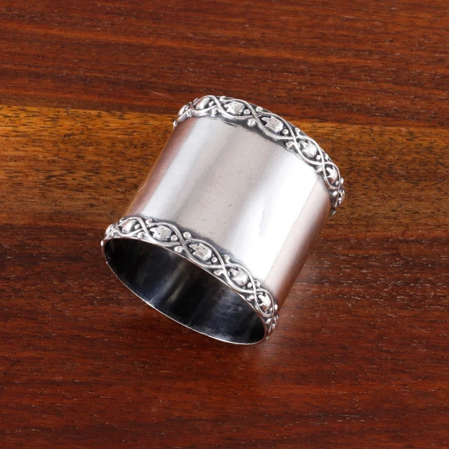 Large American Sterling Silver Napkin Ring Applied Borders Floral,Vine No Mono