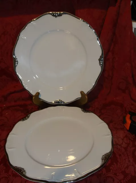 2 Edelstein Bavaria Maria-Theresia "Sheridan" White/ Platinum Band Dinner Plates