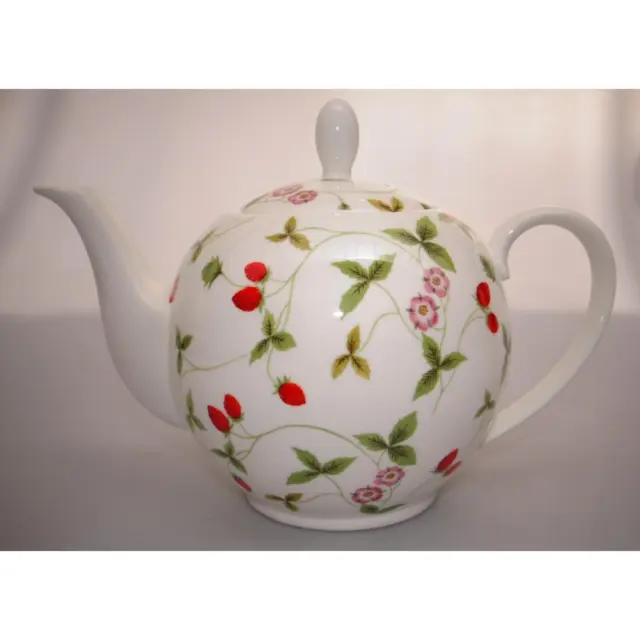 Teetrinker Set MIRELLA mit Erdbeeren Teekanne, Stövchen und Tasse TeaLogic