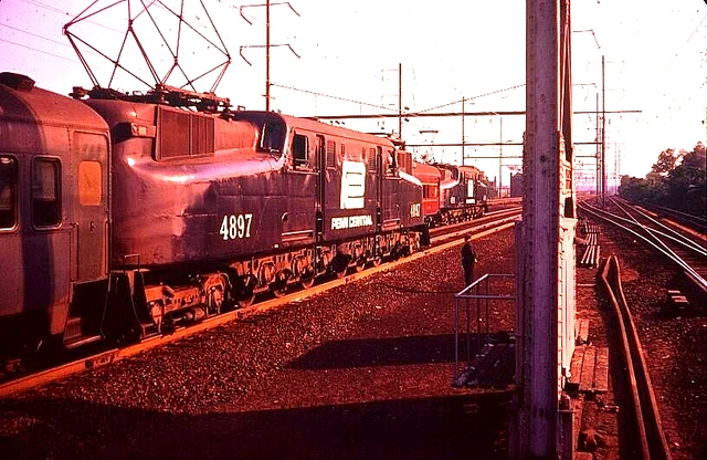 Duplicate Slide Penn Central Gg-1 #4897