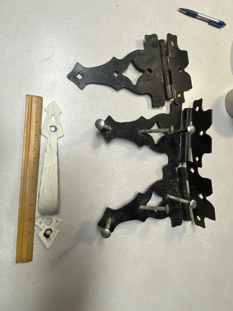 3 Vintage Black Strap Barn Door Hinges 8" x 4.5" and 1 handle Salvage