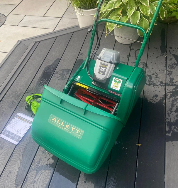Liberty 30 battery cylinder mower deals