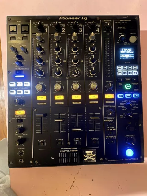 Pioneer DJM900NXS2 DJ Mixer - Black