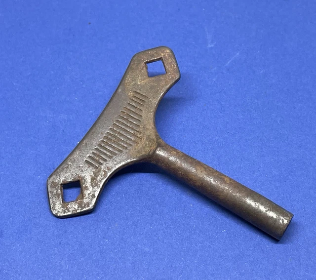 Clé De Remontage Taille 3 Pour Horloge Ancienne Pendule Carillon - Pièce Générique