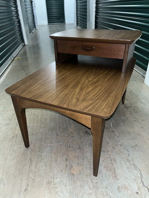 Mid Century Modern End Table Mid Century Modern End Table