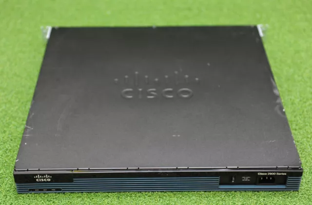 Cisco CISO2901/K9 2901 Integrated IPBase Lic Services Router  - 1 YrWty/ TxInv