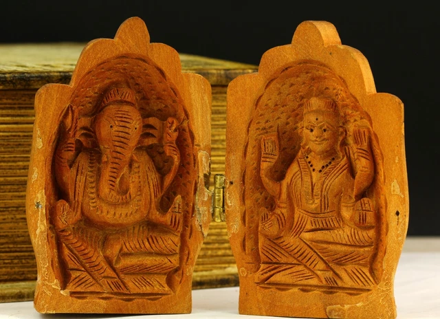 Wooden Namaste Ganesh And Lakshmi Carving