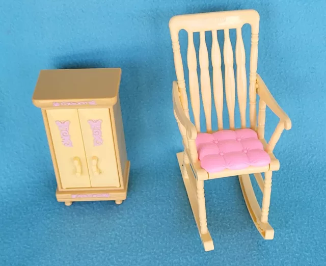 Vintage 1997 Mattel Barbie Doll Furniture Set Rocking Chair Baby dresser B9019