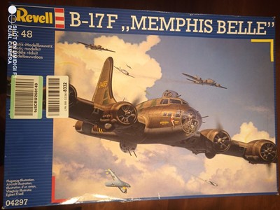 Maquette REVELL 1/48 B-17F Memphis Belle Avion Militaire Ref 04297