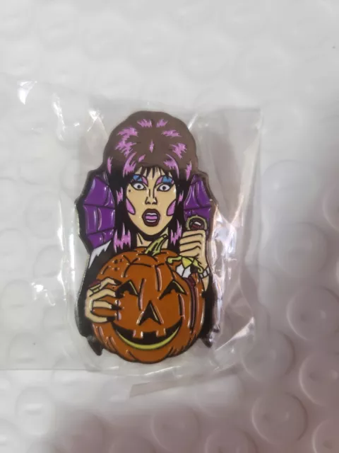 Elvira Mistress Of The Dark Pumkin Pin.