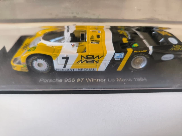 Maquette Porsche 956 Long Tail Le Mans 1984 - Quartzo 1:43 - Neuve