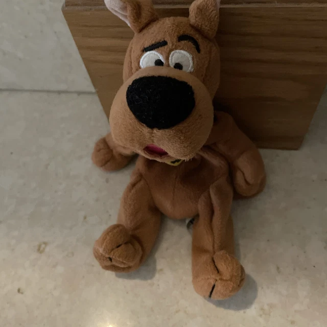 VINTAGE WARNER BROTHERS Studio Store Scooby Doo Plush Bean Bag Soft Toy