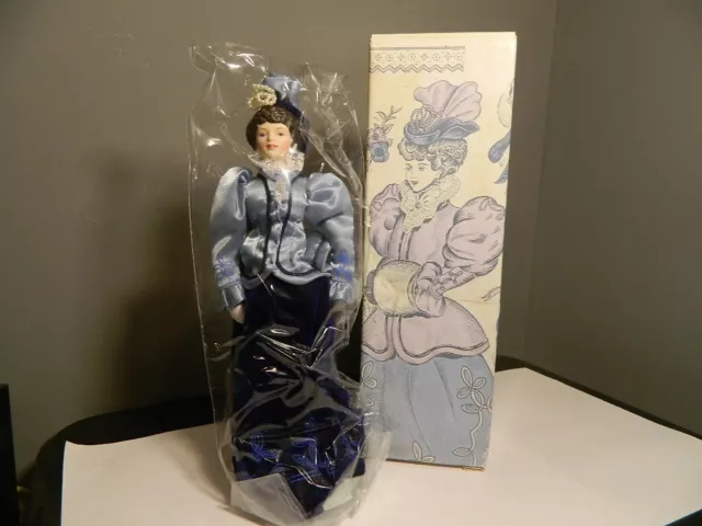 Vintage Avon Victorian 1987 Porcelain Doll Collection Fashion Of American Times
