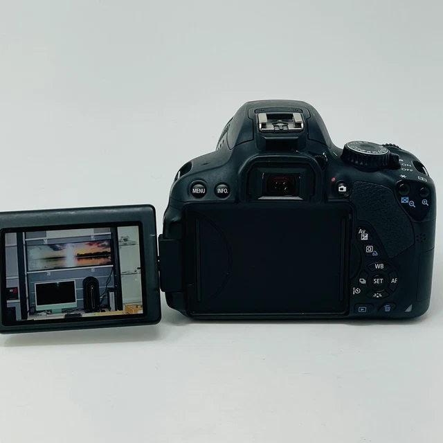 Broken Canon EOS Rebel T4i 18 Digital SLR DSLR Camera Body Only 768 Shutter Coun