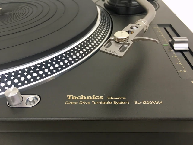 Technics SL-1200 MK4 in Excellent Condition 3