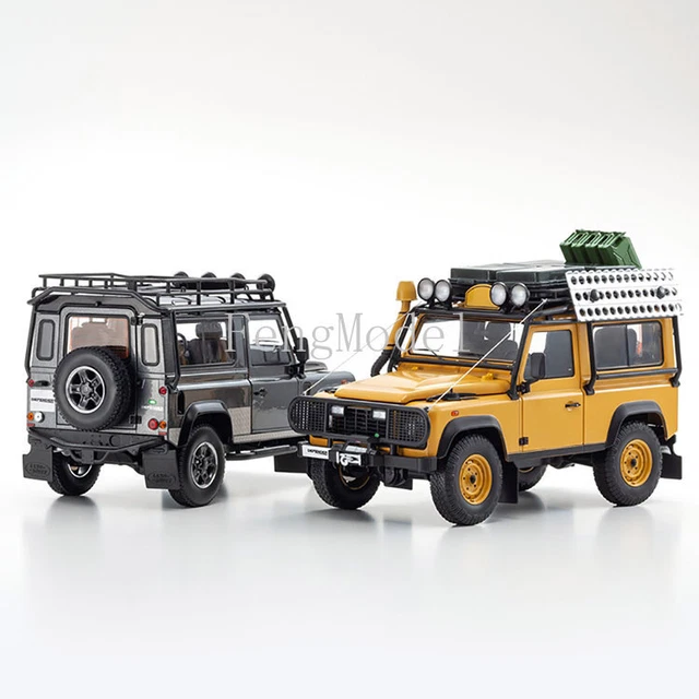 Corgi 1/43 CC07713 – Land Rover Defender Yorkshire Rider Club (2004)