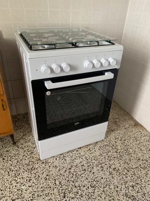 Beko CSG 42000 DW 50 x 50cm Cucina a Gas - Bianca