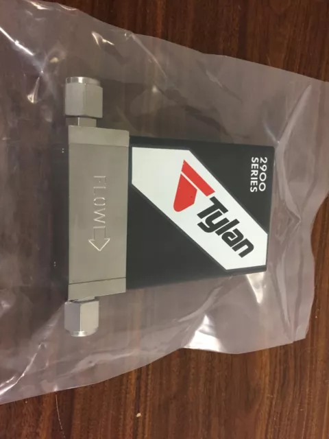 Tylan Model FC-2951MEP5 1500 SCCM Gas: AR, Mass Flow Controller