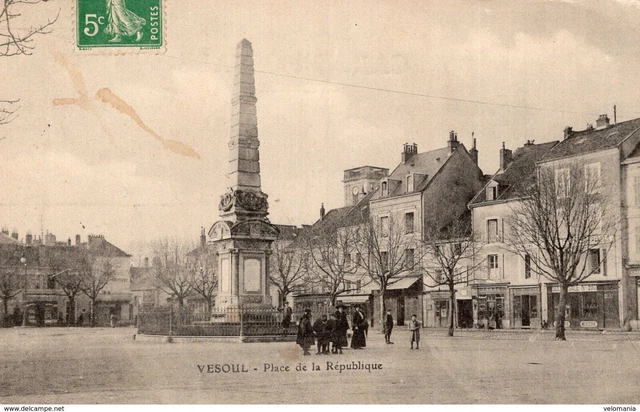 5380 Cpa Vesoul - Place de la république