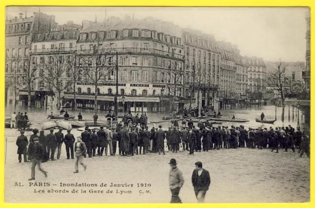 cpa 75 - PARIS FLOOD January 1910 Les EMORDS de la GARE de LYON