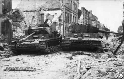 B&W WWII Photo German Tiger and  Pzkpfw. IV  WW2 World War Two Panzer Tank