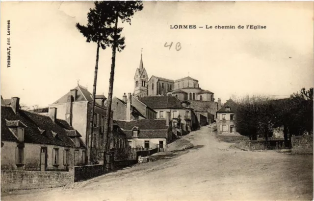 CPA AK LORMES - Le Chemin de l'Église (518420)