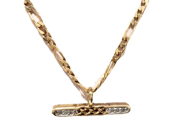 9ct Gold 18” Figaro Chain Necklace Diamond T Bar Pendant Heavy Gift Boxed 9ct Gold 18” Figaro Chain Necklace Diamond T Bar Pendant Heavy Gift Boxed