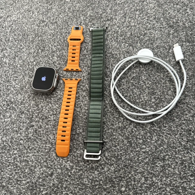 APPLE WATCH ULTRA GPS Cellular 49mm Titanium Case with Straps 1st